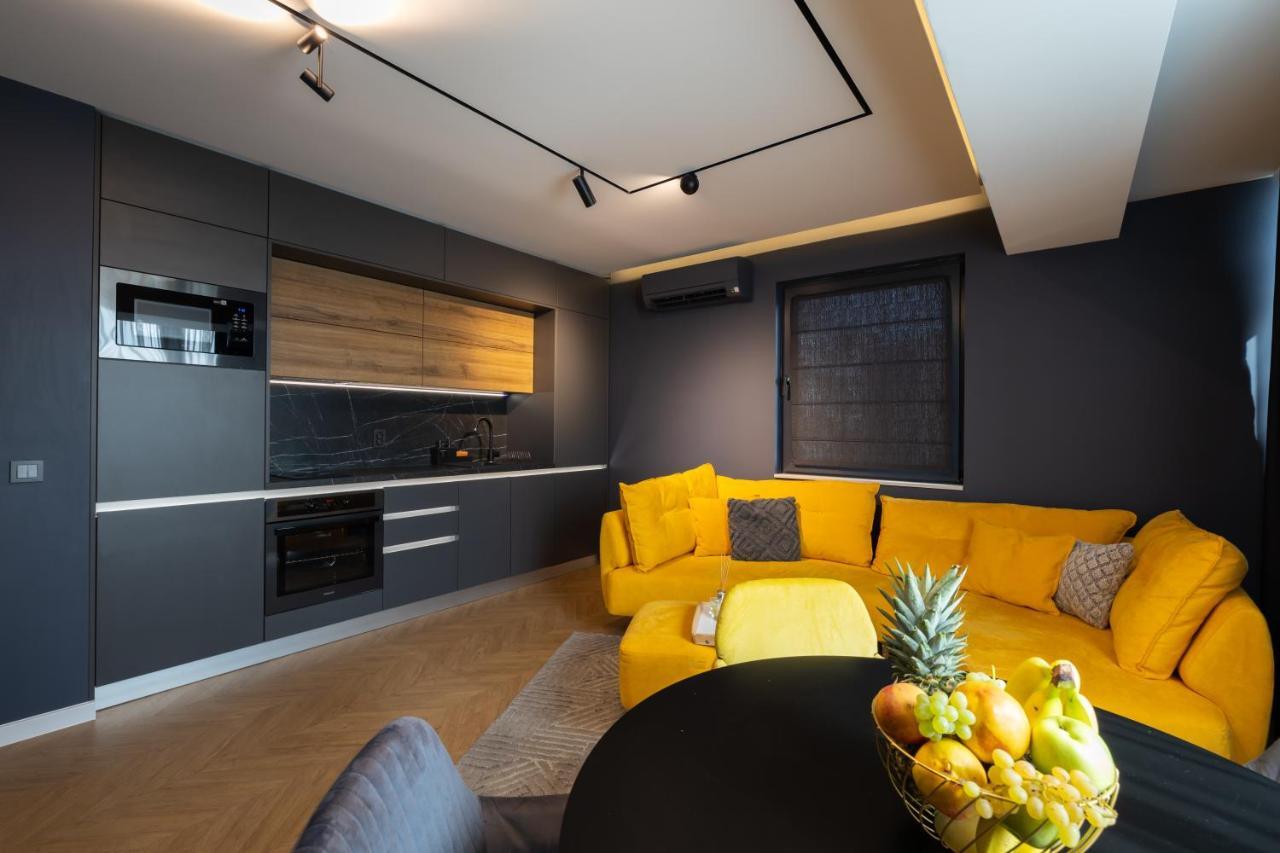 Topaz Beachfront Apartment Varna Dış mekan fotoğraf