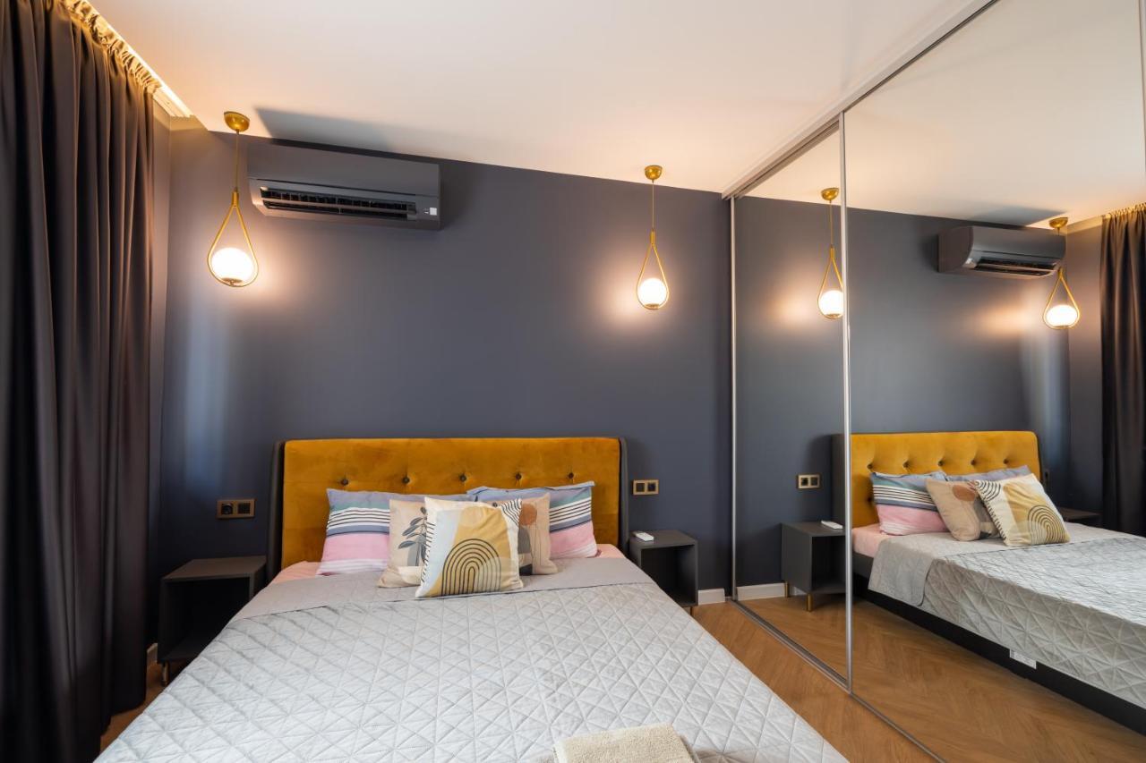 Topaz Beachfront Apartment Varna Dış mekan fotoğraf