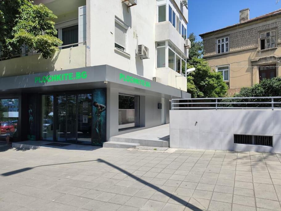 Topaz Beachfront Apartment Varna Dış mekan fotoğraf